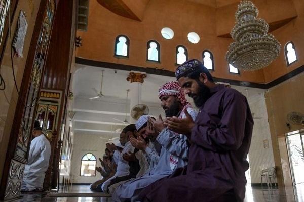 রমজানে মসজিদে নামাজ পড়ার অনুমতি দিল পাকিস্তান