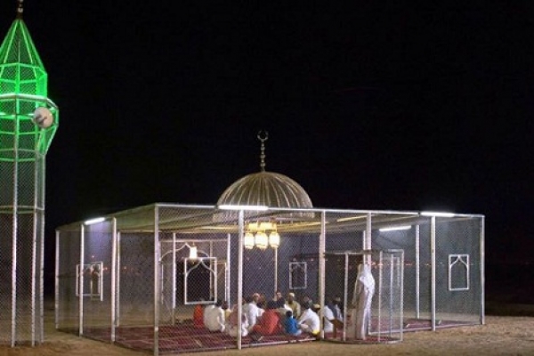 প্রথম বারের মতো নির্মিত হলো দেখতে অনেক চমৎকার ট্রান্সপারেন্ট মসজিদ