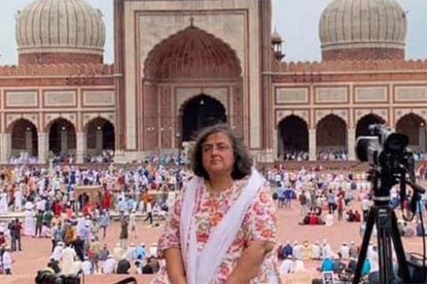 মুসলিম সংস্কৃতির প্রেমে পড়ে হিন্দু ব্রাহ্মনের মেয়ে হয়েও পুরো মাস রোজা রাখছেন এই মহিলা!