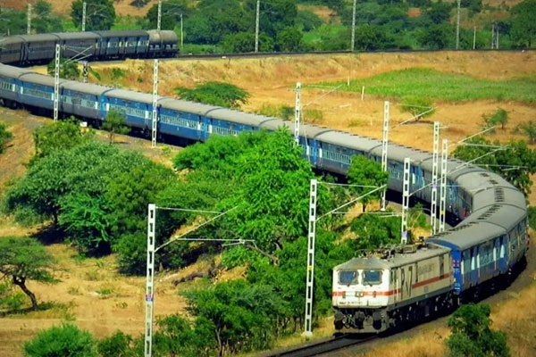 এবার ভারত থেকে ট্রেনে করে পিয়াজ এলো বাংলাদেশে