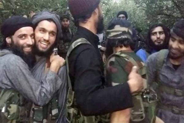 বুরহান ও রিয়াজ নাইকোর পর কাশ্মীরে নতুন মুখ পেল হিজবুল মুজাহিদিন