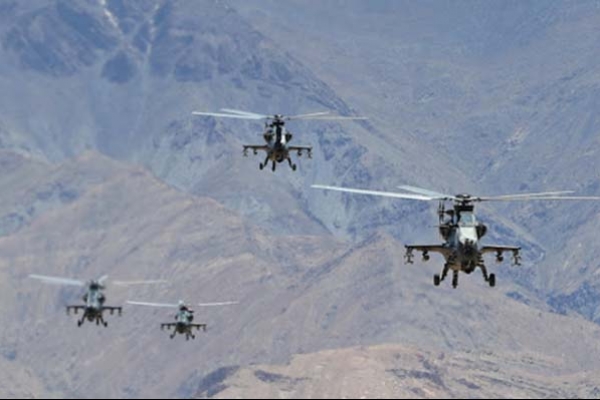 যু'দ্ধ উত্তে'জনা, সীমান্তে চীনের সামরিক হেলিকপ্টার ও ভারতের যু'দ্ধবিমান