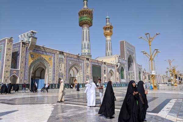 পবিত্র রমজান মাসে ইবাদতের জন্য সকল মসজিদ খুলে দিলো ইরান