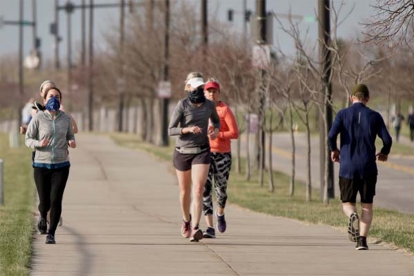 মাস্ক পরে দৌড়ে ছিলেন, ফুসফুস ফেটে হসপিটালে যুবক!