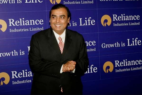 করোনা মহামারীর মধ্যেই বিদেশি বিনিয়োগ টেনে ছক্কা হাঁকালেন মুকেশ আম্বানি!