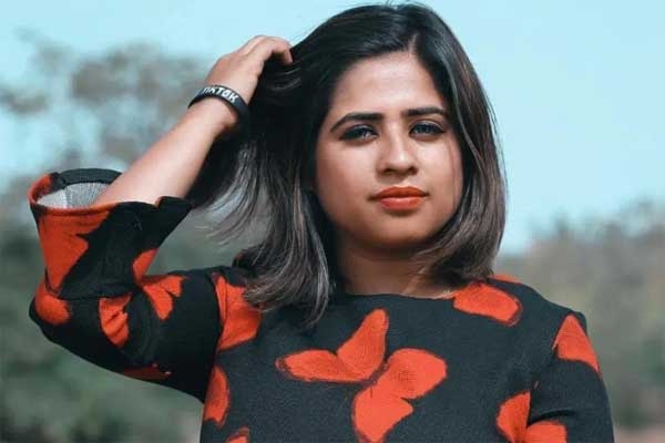 প্রেমের প্রস্তাব ফিরিয়ে চ'রম মা'শুল গুনতে হলো টিকটক ষ্টার শিবানীর