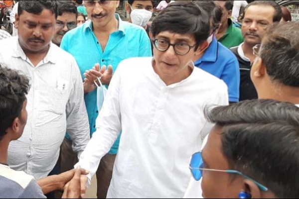 'আমি বাইরে রোগা, ভিতরে দারোগা', বিজেপি নেতাকে শাসালেন কাঞ্চন মল্লিক