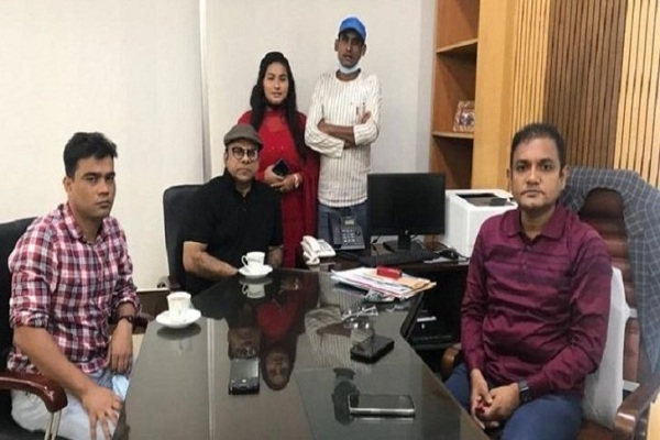 মুচলেকা দিয়ে চিকন আলীকে ছাড়িয়ে আনলো শিল্পী সমিতির সভাপতি মিশা সওদাগর