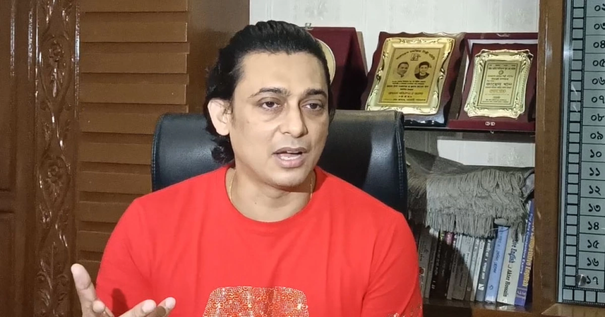 শান্তিনগরের এক মেয়ে আমার ছবি আঁকা বালিশে ঘুমায় : জায়েদ খান