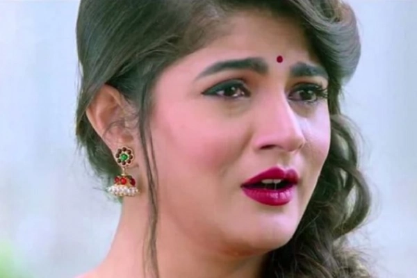 সেরকমই সারপ্রাইজের আঁচ, নতুন চমক দিতে চলেছেন শ্রাবন্তী