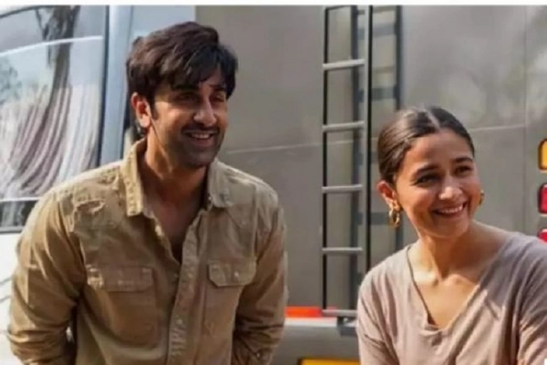এবার প্রকাশ্যে এলো আলিয়া-রণবীরের বিয়ের অনুষ্ঠানের অন্দরমহলের খুঁটিনাটিও