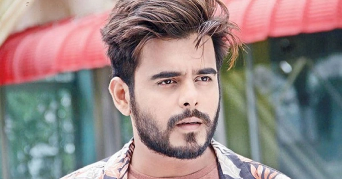 নায়ক সিয়ামের পরিবারে বড় খুশির খবর