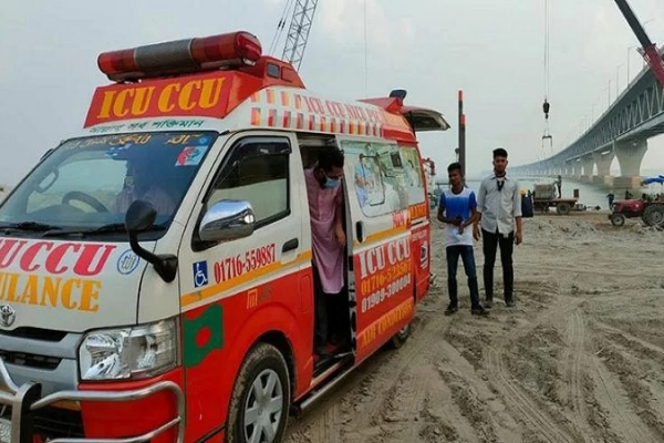 মৃত্যুর আগে পদ্মাসেতু দেখার আবদার ছেলের, অন্তিম ইচ্ছা পূরণ করলেন বাবা