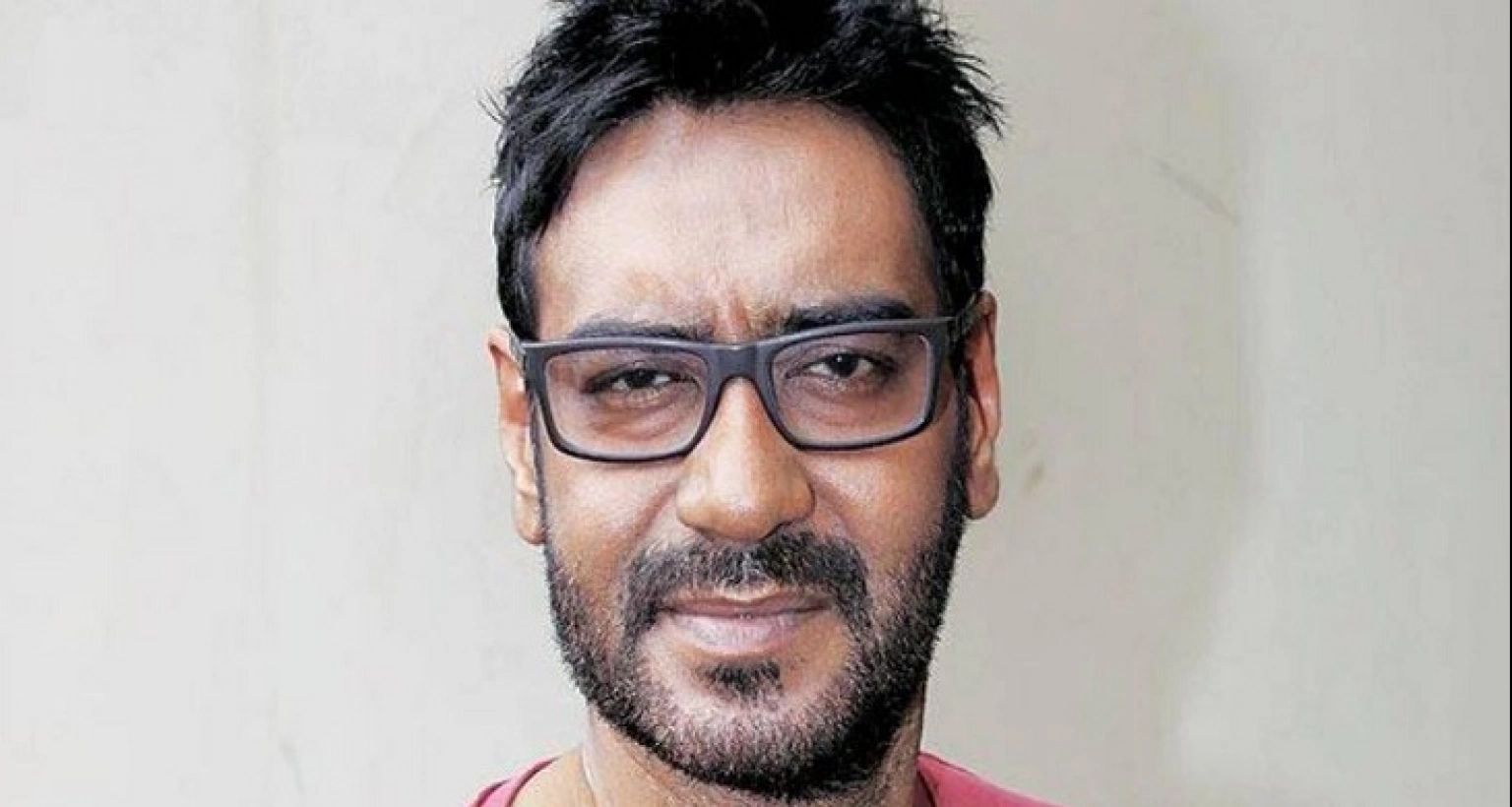 সেরা অভিনেতার শিরোপা জিতেছেন অজয় দেবগণ