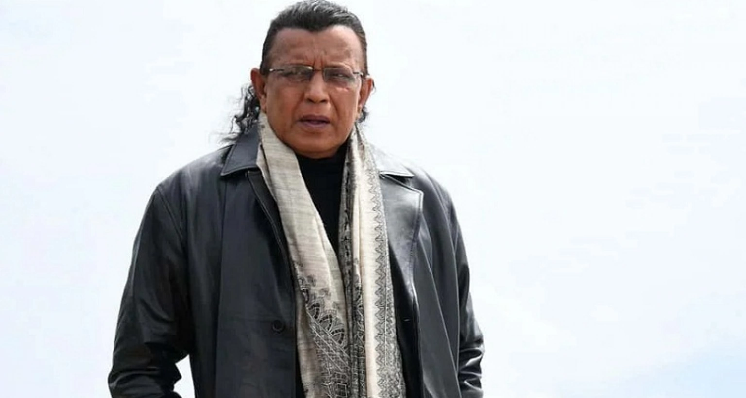 নিজেকে শেষ করে দিতে চেয়েছিলেন মিঠুন চক্রবর্তী