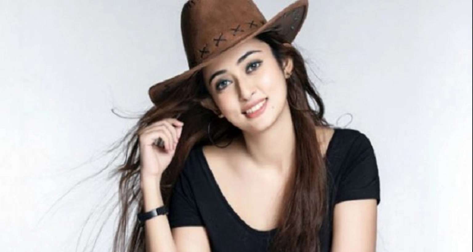 নায়িকা সালওয়া যে অভিযোগ আনলেন শাপলা মিডিয়ার বিরুদ্ধে