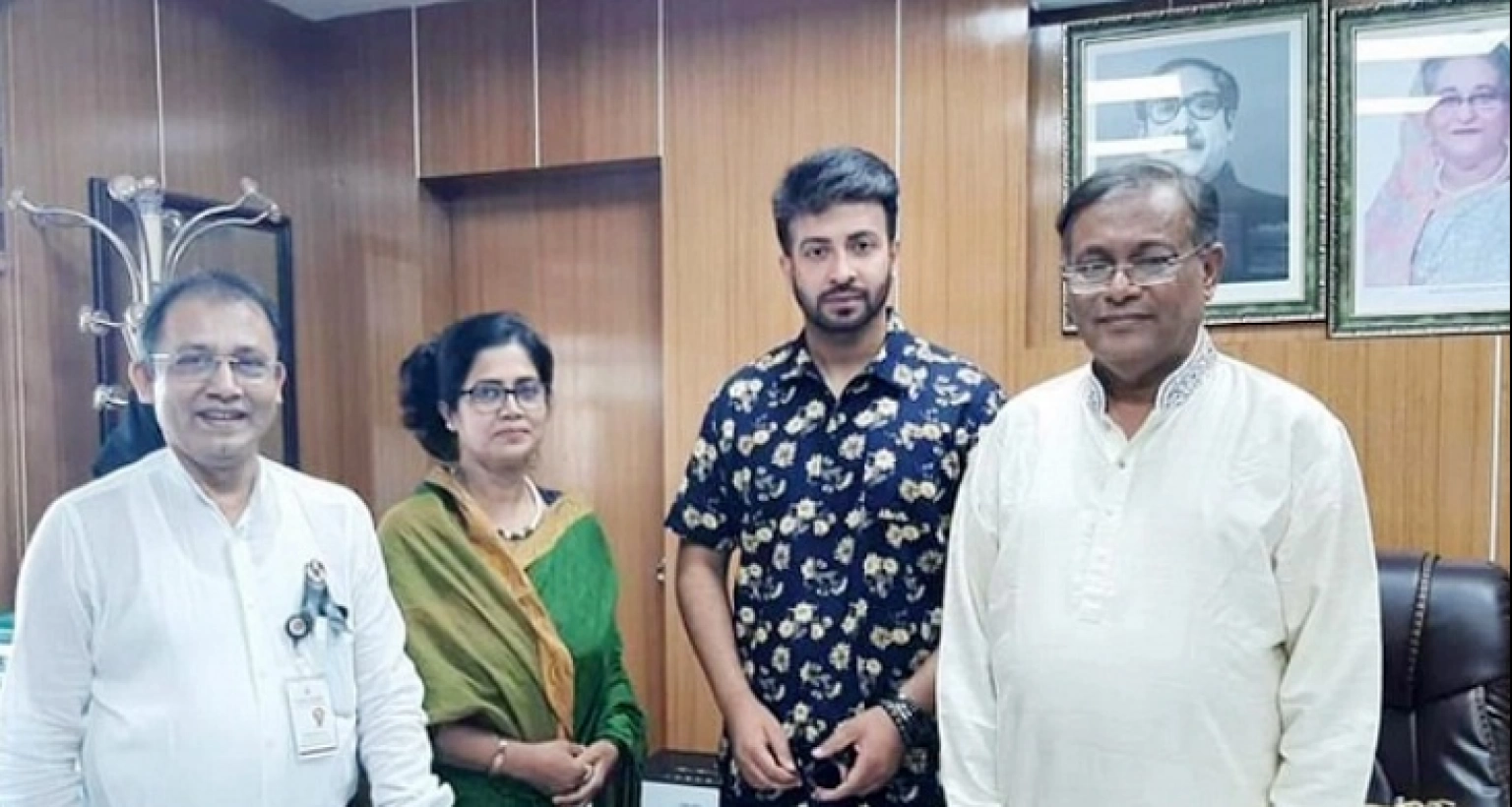 তথ্যমন্ত্রীকে ধন্যবাদ জানালেন শাকিব খান