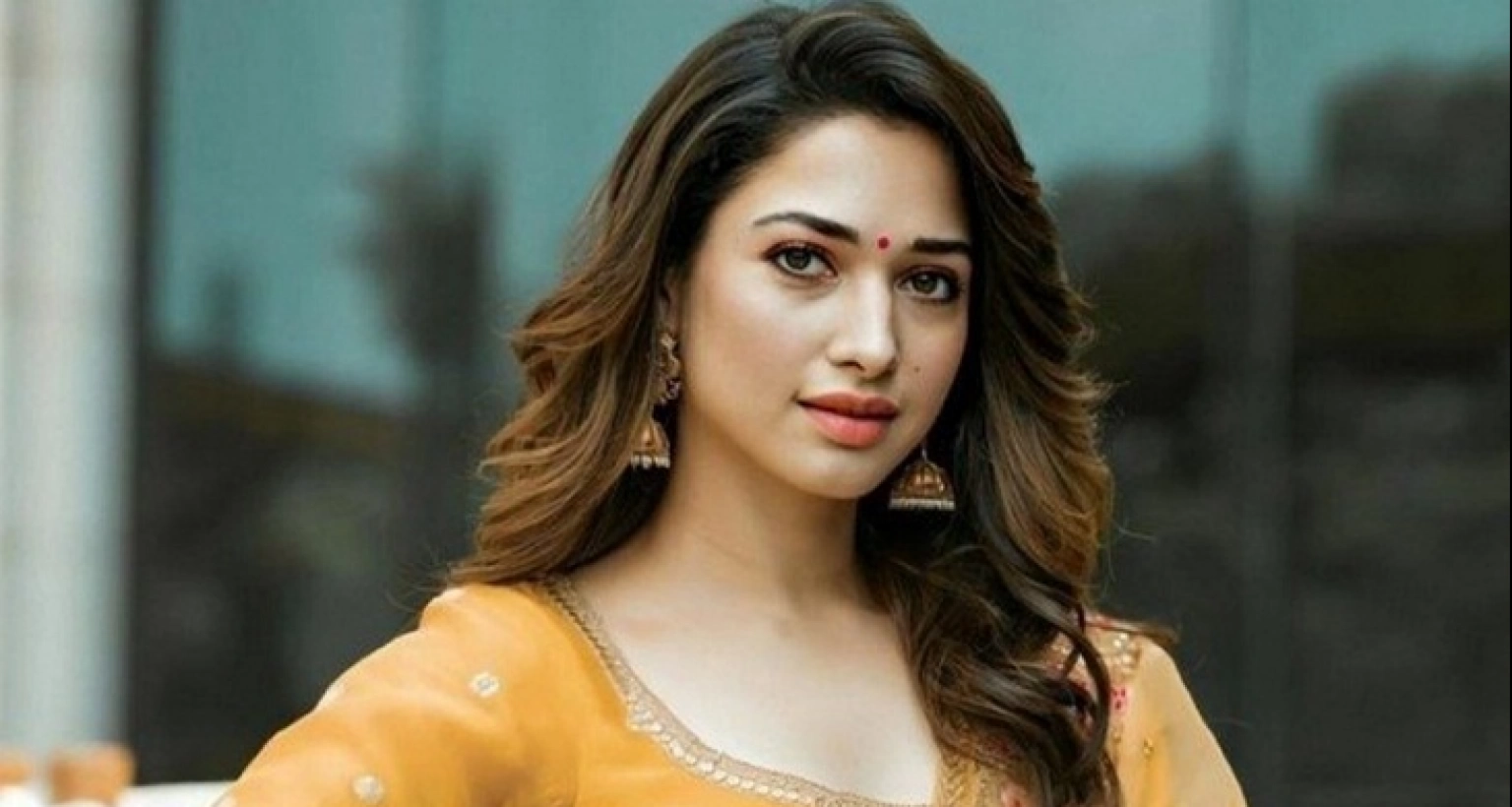 বলিউডে বাউন্সার হাঁকাতে প্রস্তুত তামান্না ভাটিয়া