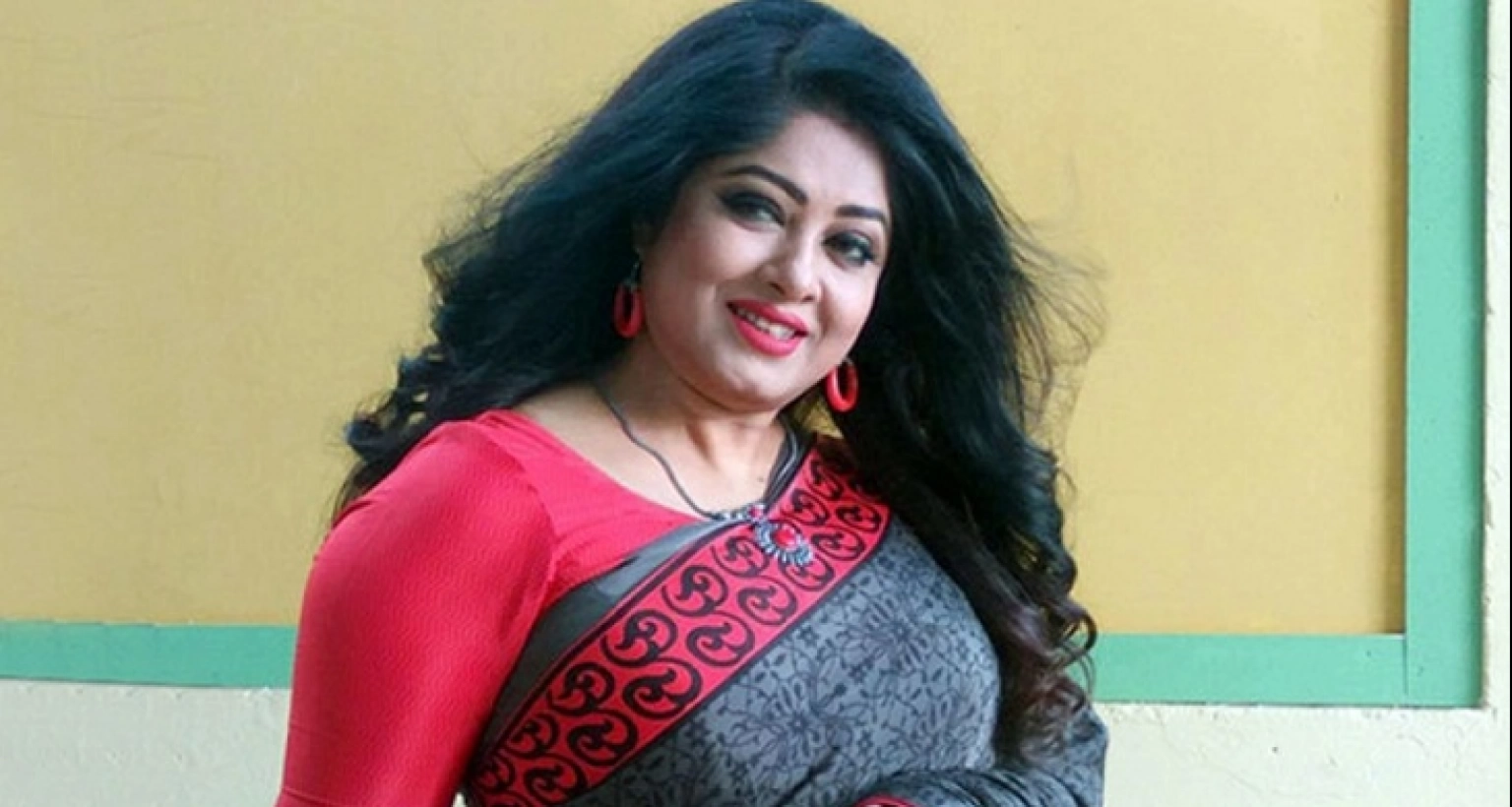 দৃষ্টিভঙ্গি বদলান, তারকাদের স্ক্যান্ডাল না খুঁজে উৎসাহ দিন: মৌসুমী