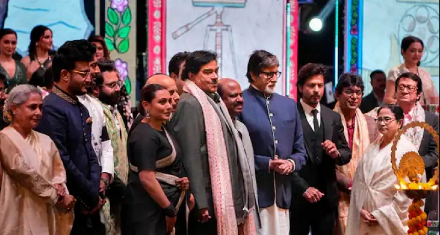 অমিতাভ বচ্চন ও শাহরুখ খানকে নিয়ে যা বললেন চঞ্চল চৌধুরী