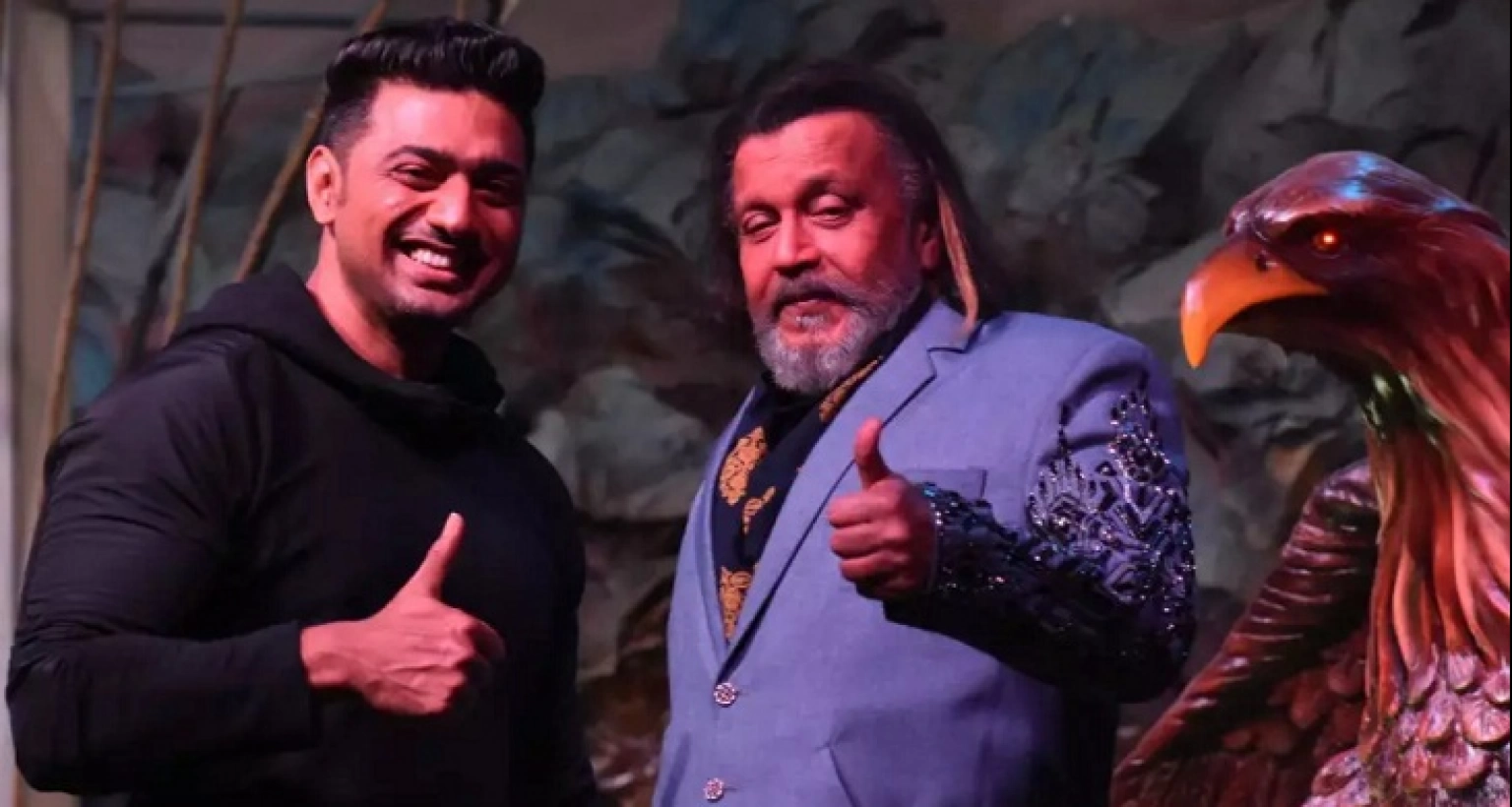 মিঠুন চক্রবর্তীর শুটিং সেটে খাবার সাপ্লাই দিতেন দেবের বাবা