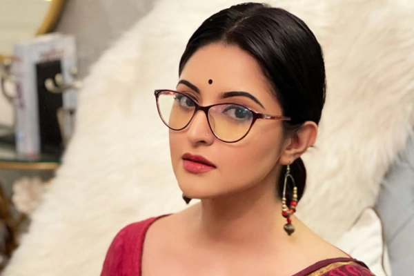 এবার সুখবর দিলেন পরীমণি