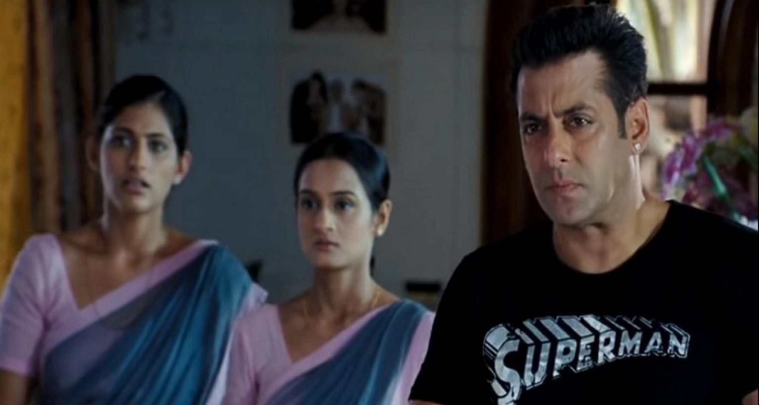 সবাইকে ভোর থেকে না খাইয়ে বসিয়ে রেখেছিল, সালমান আসেন পৌনে তিনটায়