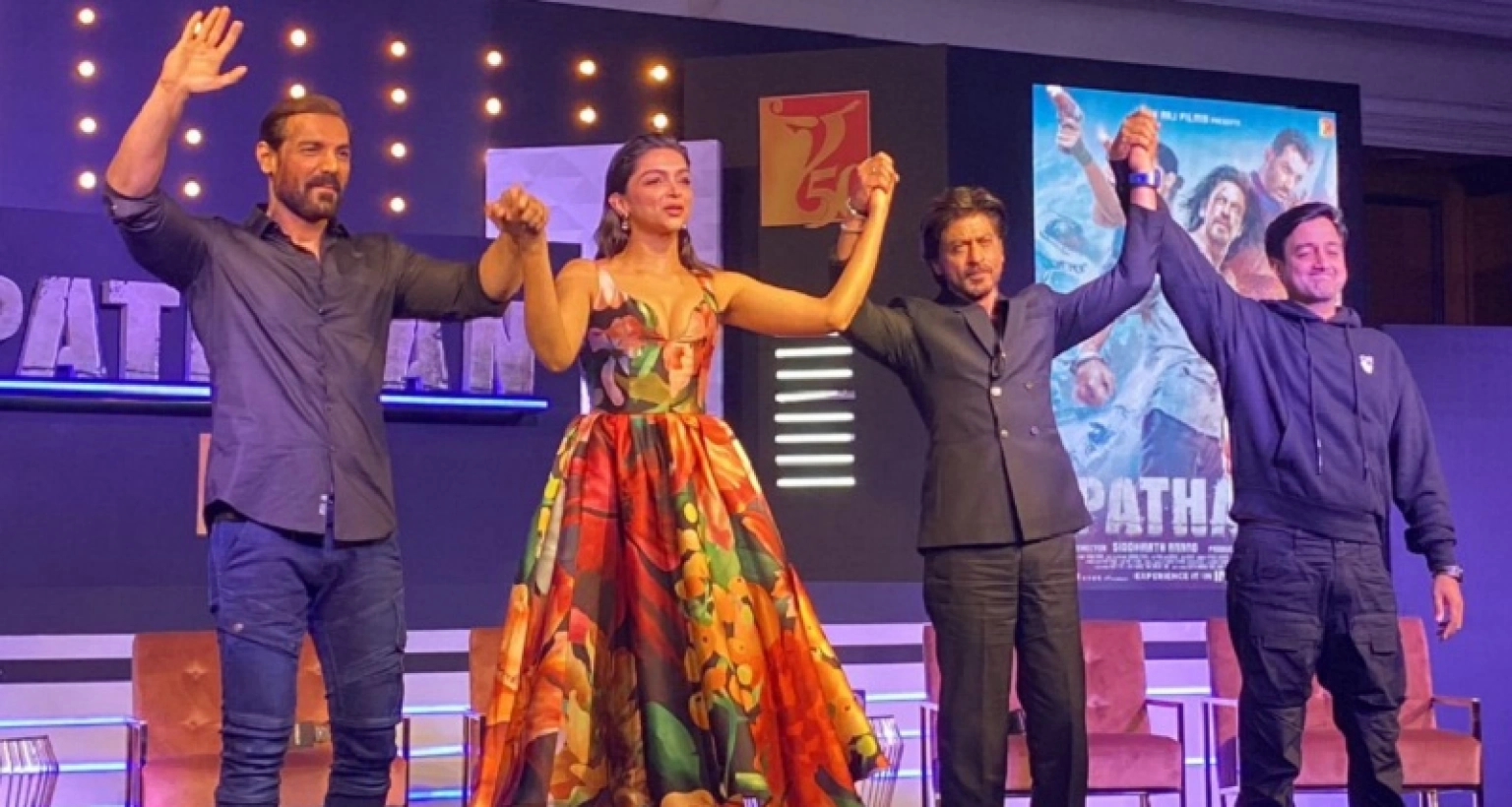 গত চার বছরের সব দুঃখ, গত চারদিনে ভুলে গিয়েছি: শাহরুখ