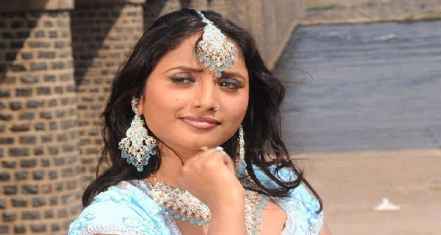 ৪৬৫ বার কনে সেজে আজও বিয়ে করেননি রানি চ্যাটার্জি