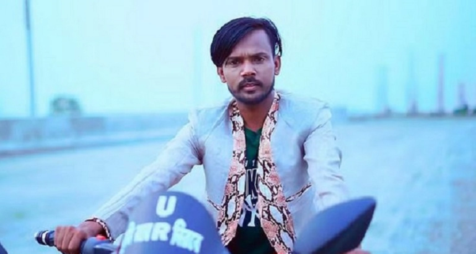 উপহারের গাড়ি ফেরত দেওয়া নিয়ে যা বললেন হিরো আলম