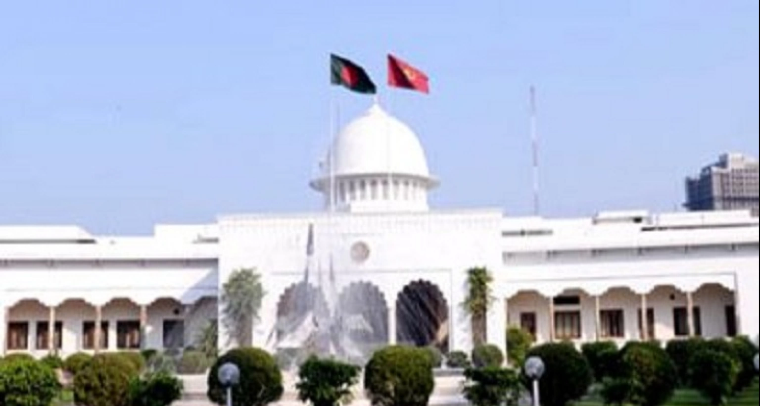 বাংলাদেশের রাষ্ট্রপতি কত টাকা বেতন বা সম্মানী পান, আরও কী কী সুবিধা পান?