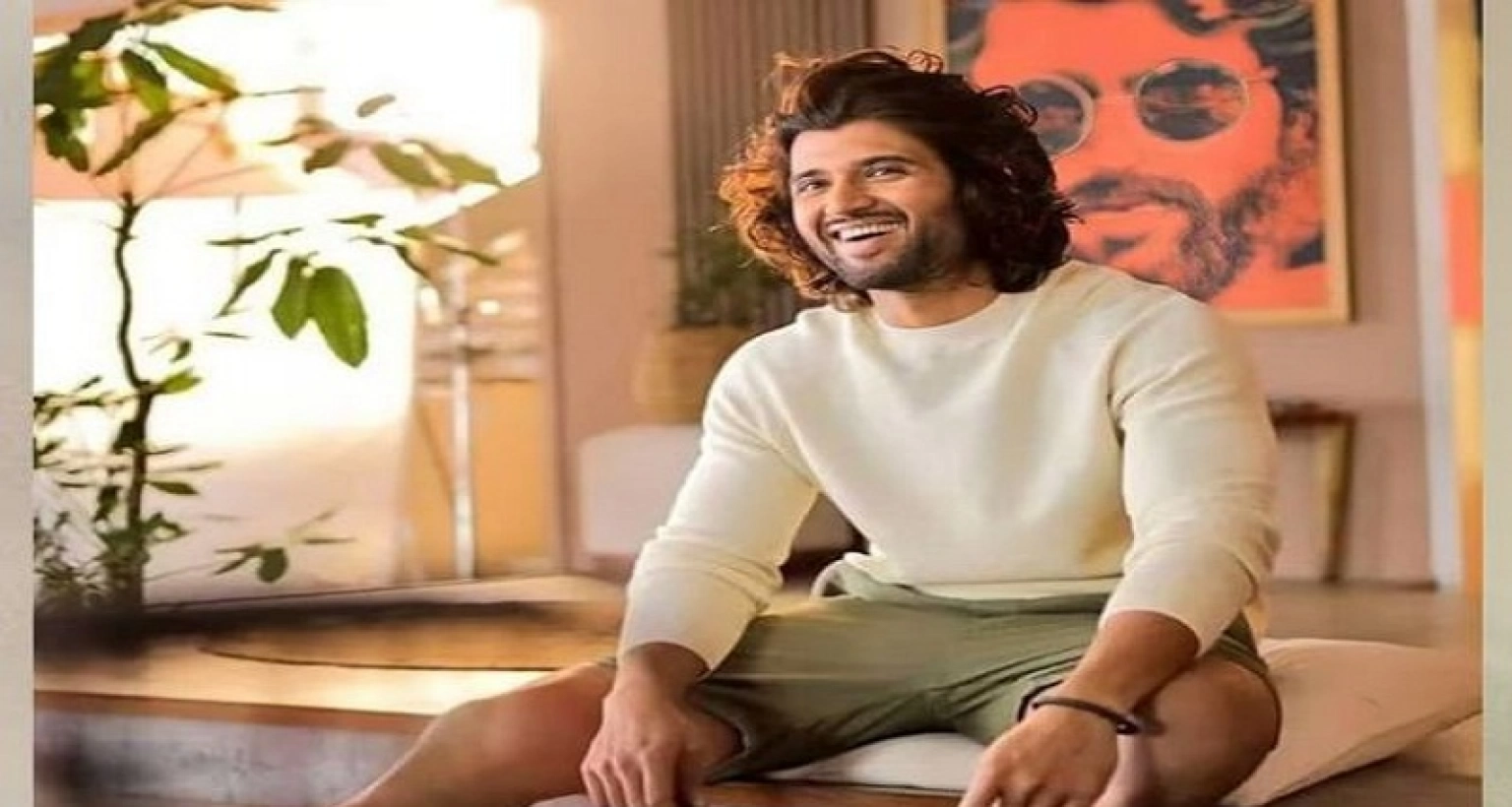 ১০০ জন ভক্তকে অভিনব উপহার দিলেন এই অভিনেতা