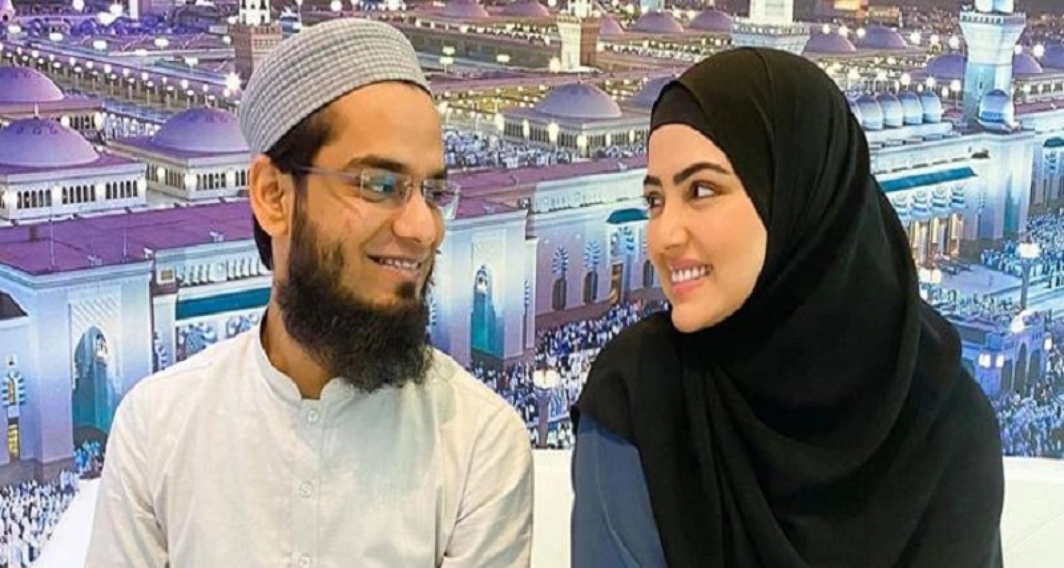 মায়ের মৃত্যুসংবাদ জানালেন অভিনেত্রী সানা খান