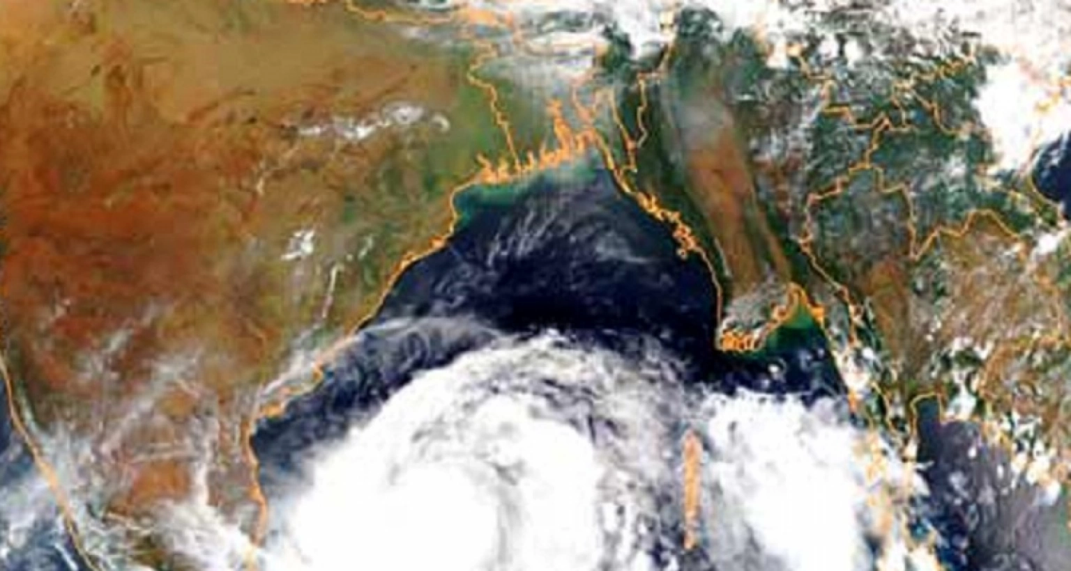 বঙ্গোপসাগরের বুক চিড়ে উপকূলের দিকে ধেয়ে আসছে ঘূর্ণিঝড় 'মোখা'