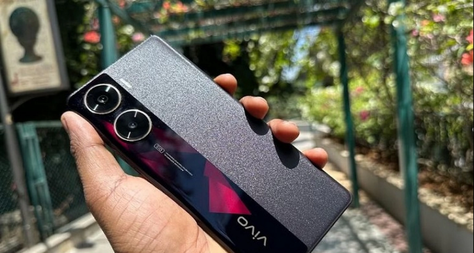 বাজার দখলে এবার যা নিয়ে আসছে Vivo 