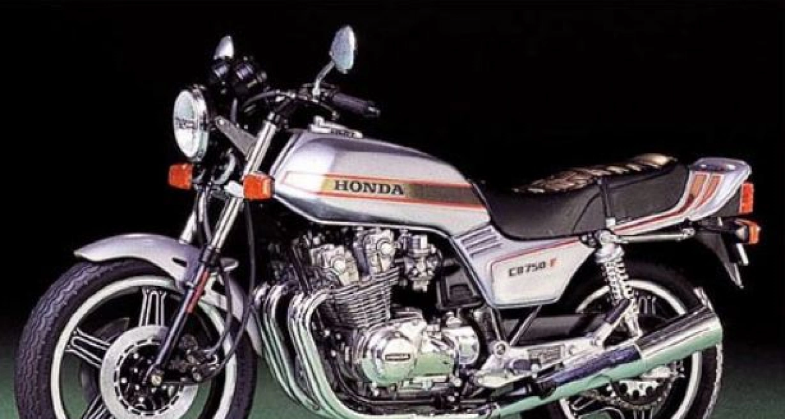 Honda CB750F আপনাকে চমকে দিবে 