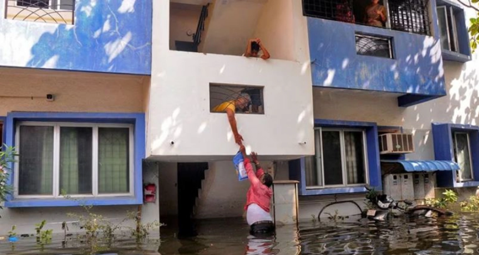 ভারি বৃষ্টি ও বন্যায় অন্তত ৩১ জনের মৃত্যু