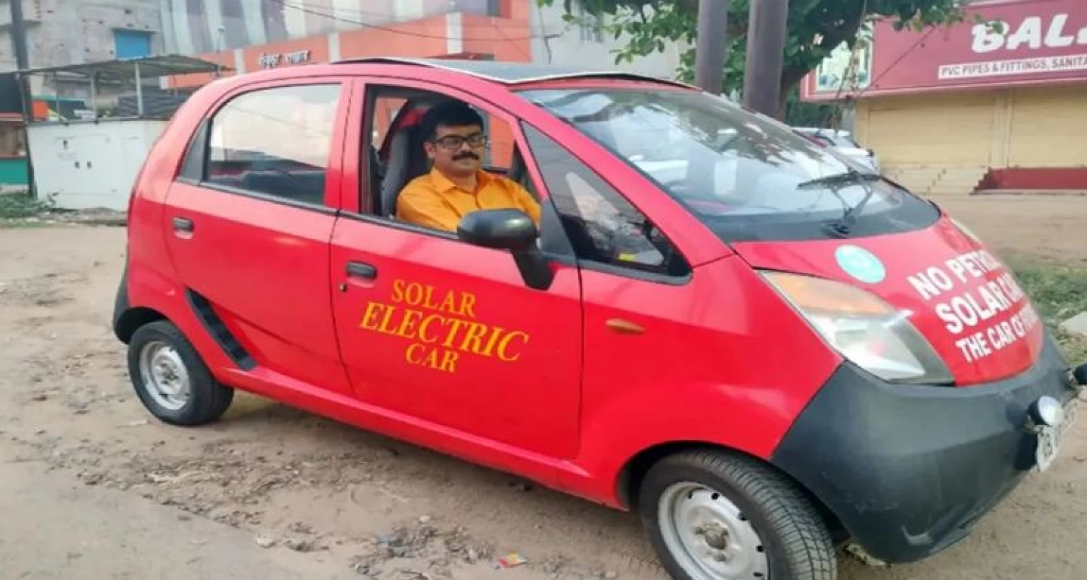 একেবারে পানির দরে এই গাড়ি!