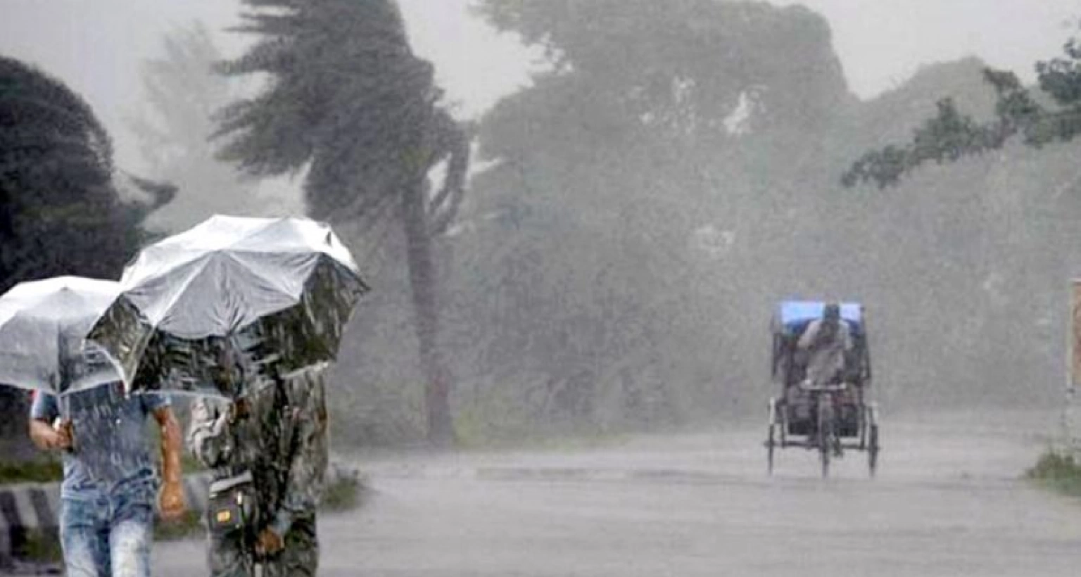 সুখবর তাপপ্রবাহের মধ্যে, বৃষ্টির পূর্বাভাস আগামী দু’দিন 