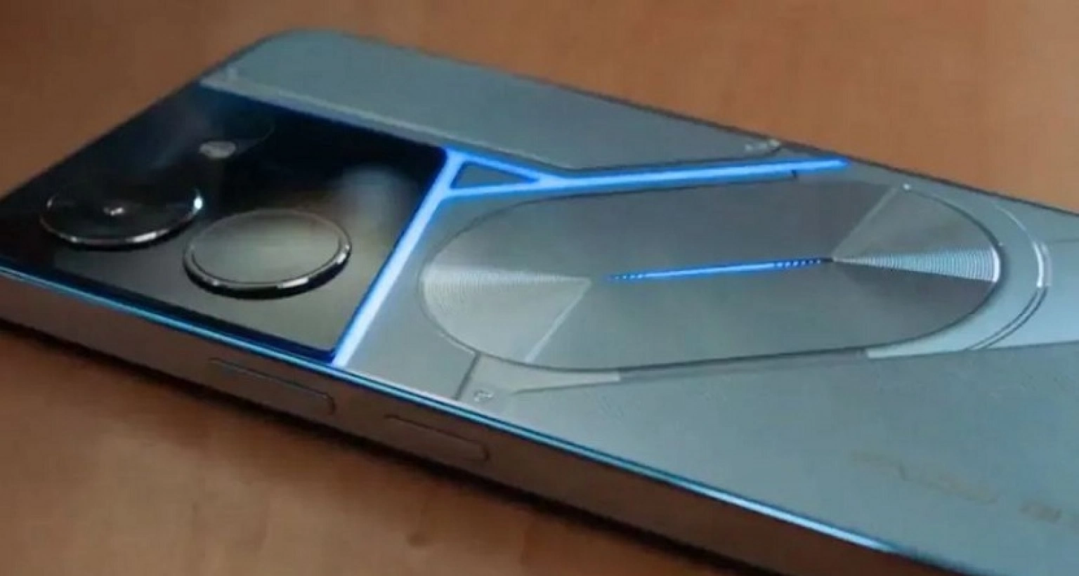 এবার বাজারে দুটি নতুন স্মার্টফোন Camon 30 সিরিজের