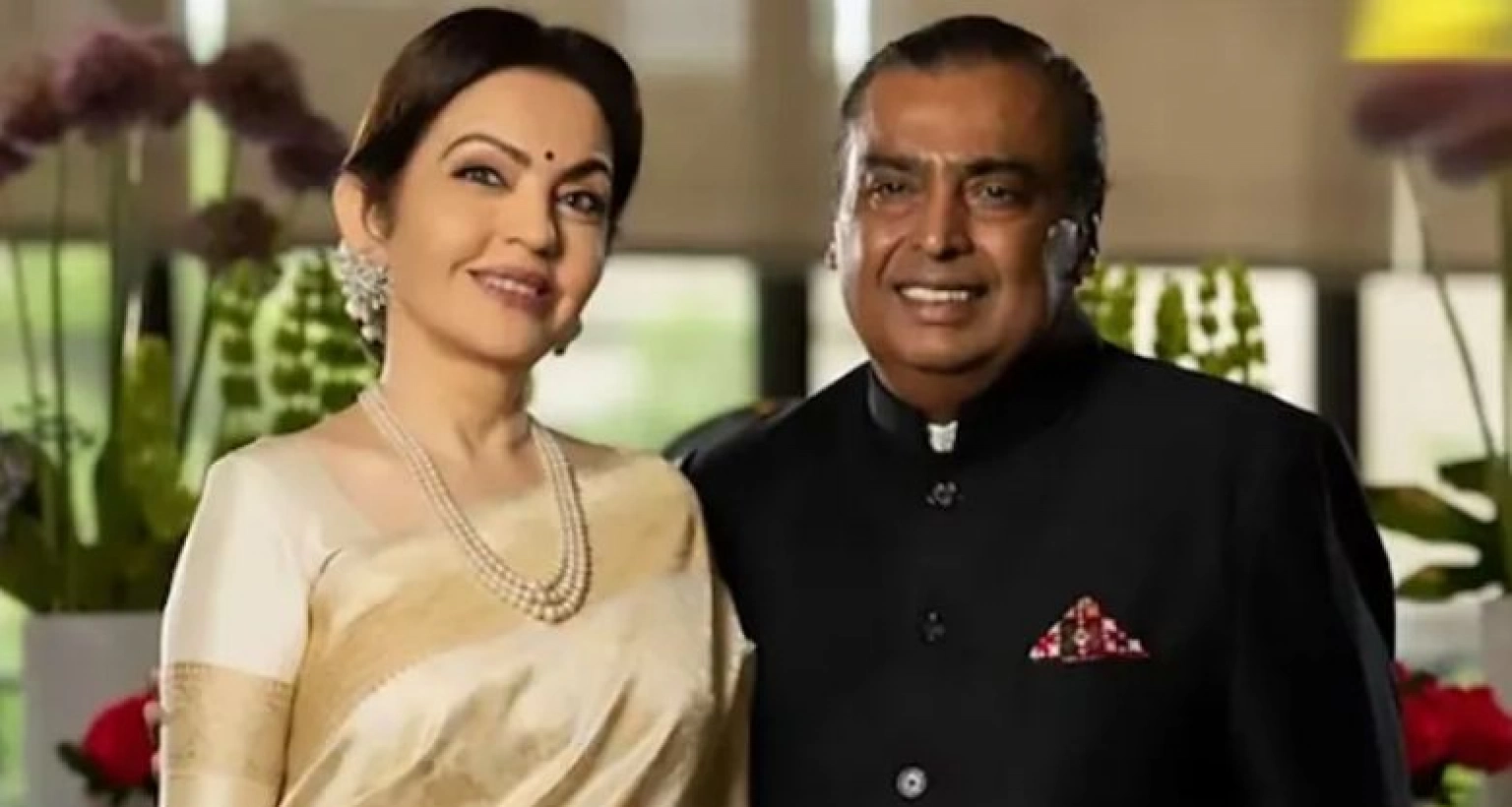 নীতি আম্বানির মা হওয়ার ক্ষমতা ছিলোনা, মুকেশ আম্বানি বাবা হলেন যেভাবে