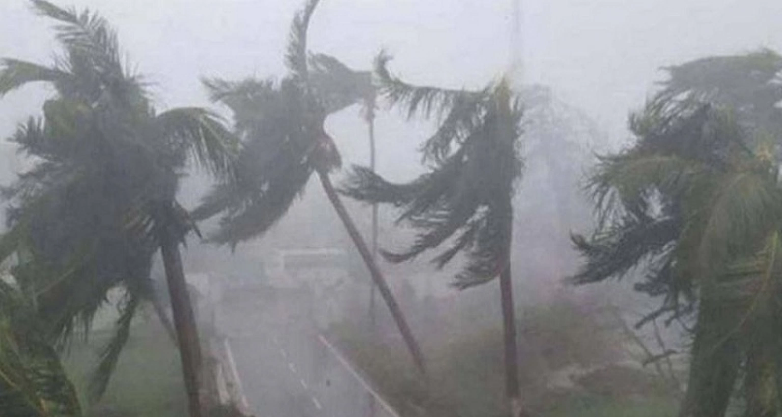 আজ ঝড়ের আশঙ্কা যে ৭ জেলায়