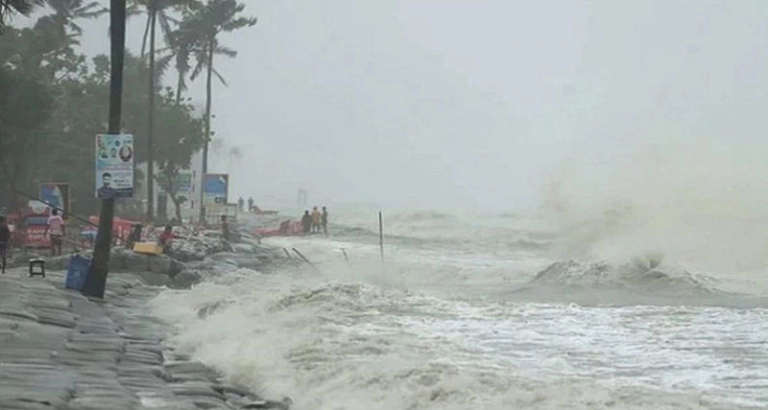 আজ দুপুরের মধ্যে দেশের ৬ অঞ্চলে ঝড়ের শঙ্কা