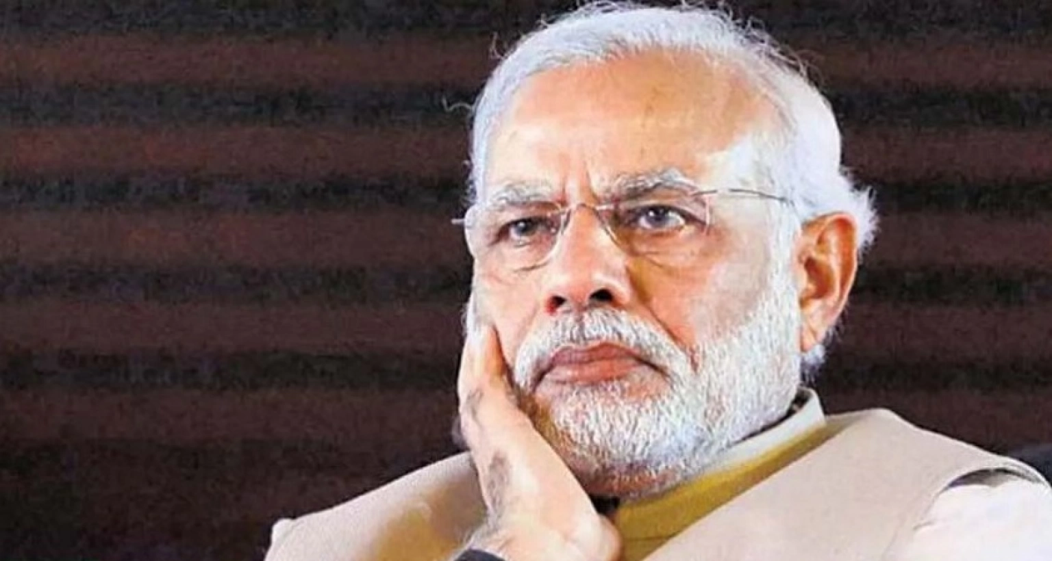 এবার টালমাটাল নরেন্দ্র মোদীর গদি!