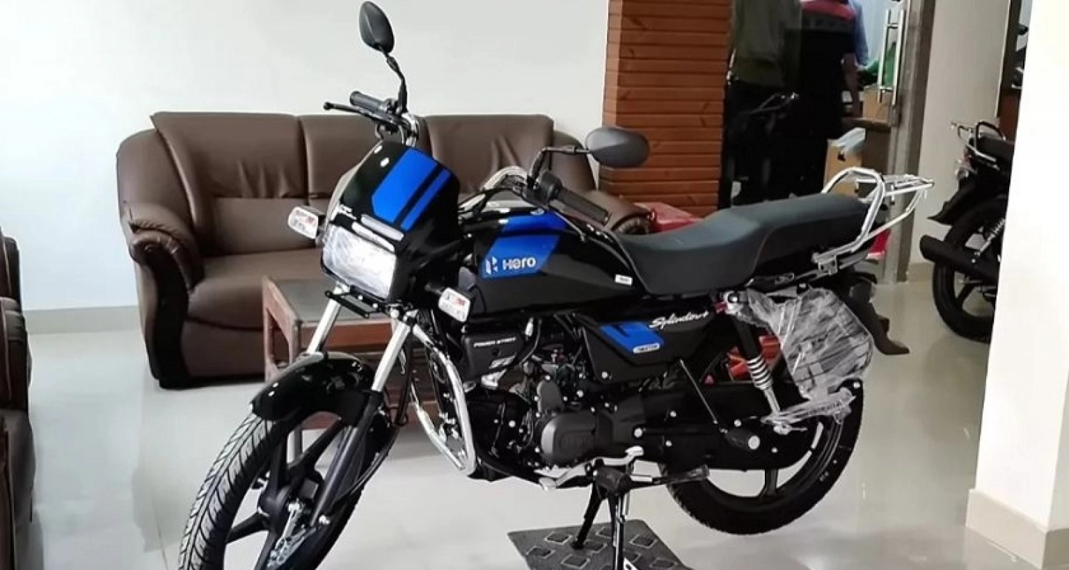 বেশি মাইলেজ, অথচ সবচেয়ে সস্তা ৫ বাইক!