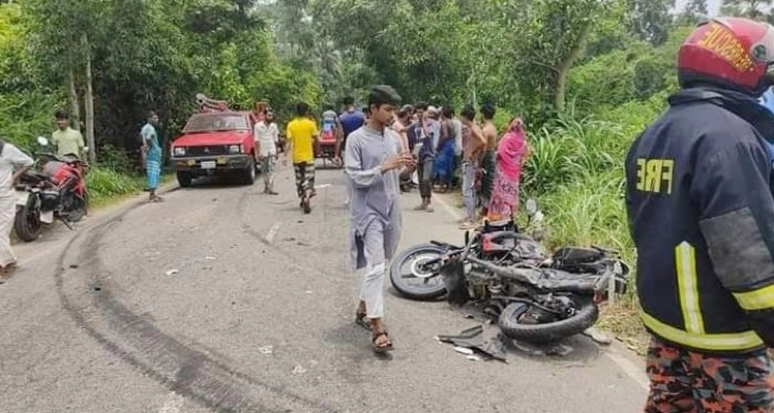 সড়ক দুর্ঘটনায় মৎস্যজীবী লীগ নেতার মৃত্যু