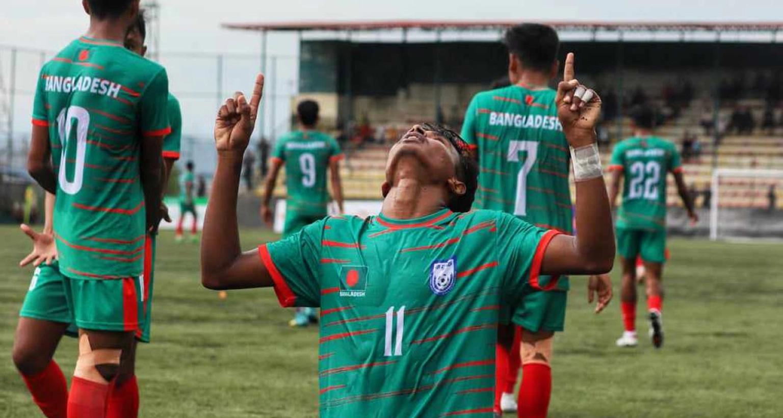 টাইব্রেকারে ভারতকে হারিয়ে সাফ ফাইনালে বাংলাদেশ