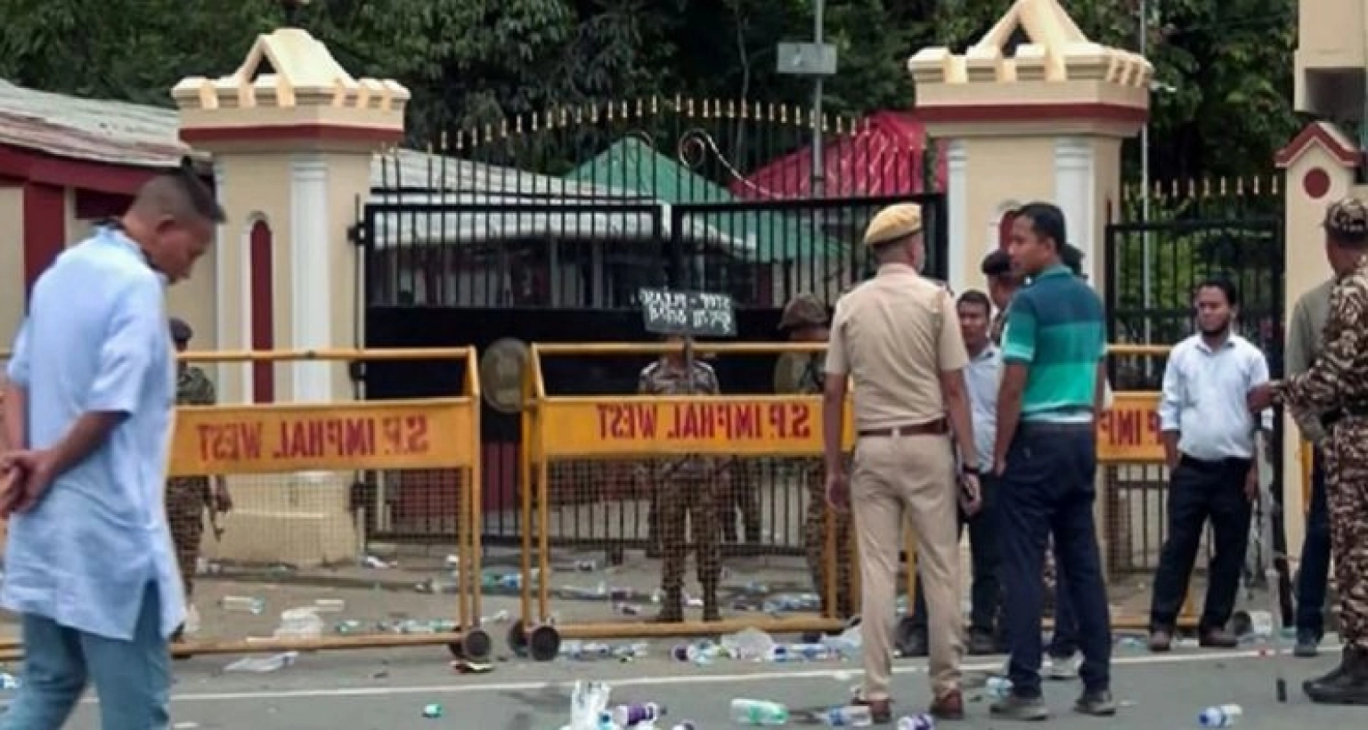  ইন্টারনেট বন্ধ, মণিপুরে জাতিগত সংঘাত তীব্র আকার ধারণ 