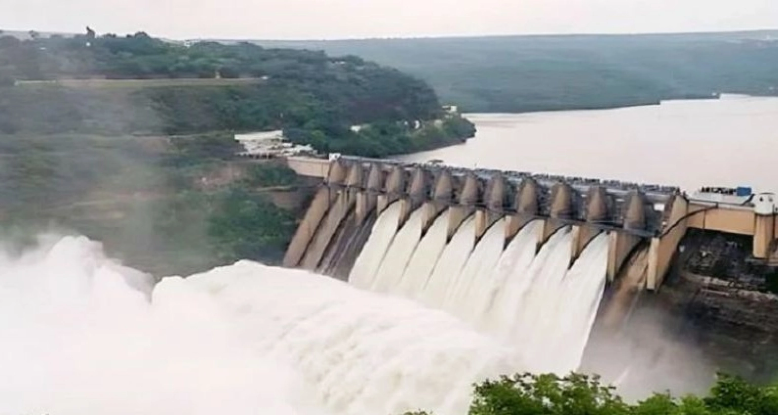  আবারো পানি ছাড়া হচ্ছে ভারত থেকে, নতুন করে বন্যার আশঙ্কা