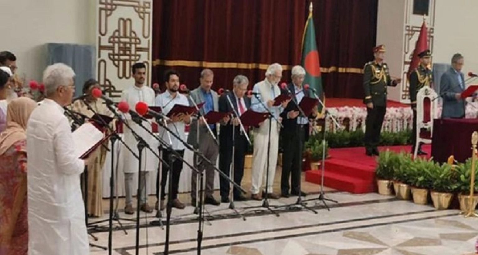 এবার নতুন উপদেষ্টার সন্ধানে সরকার, যিনি হতে পারেন বাণিজ্য উপদেষ্টা